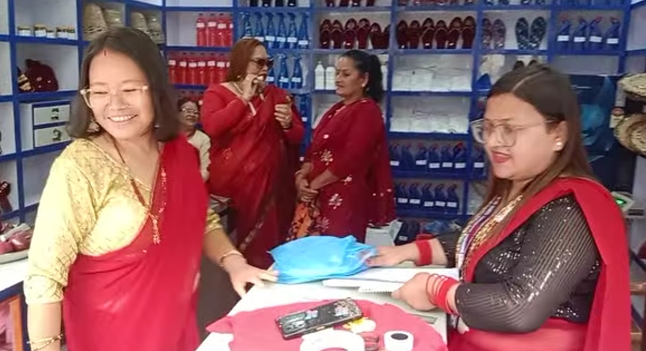 बेथानचोकका उद्यमी महिलामा ‘कोशेली घर’ ले ल्याएको खुशी