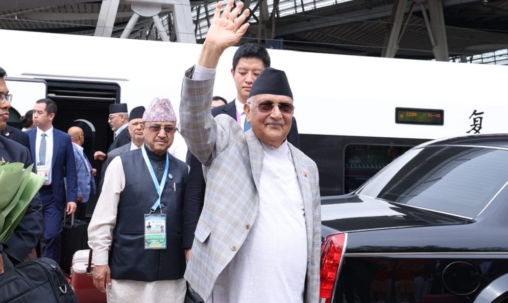 चीन भ्रमण सकेर प्रधानमन्त्री ओली आज स्वदेश फर्कने