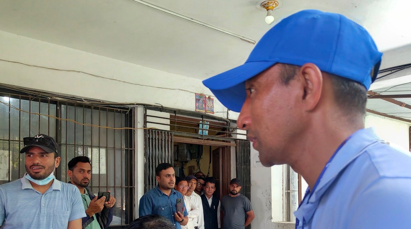 अख्तियारद्वारा जिल्ला मालपोत काभ्रेका खरिदार भण्डारीलाई दुई लाख घुससहित नियन्त्रणमा