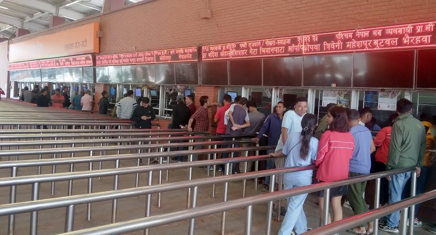 दशैं मनाउन दुई लाख ६७ हजार नागरिकले काठमाडौँ उपत्यका छोडे