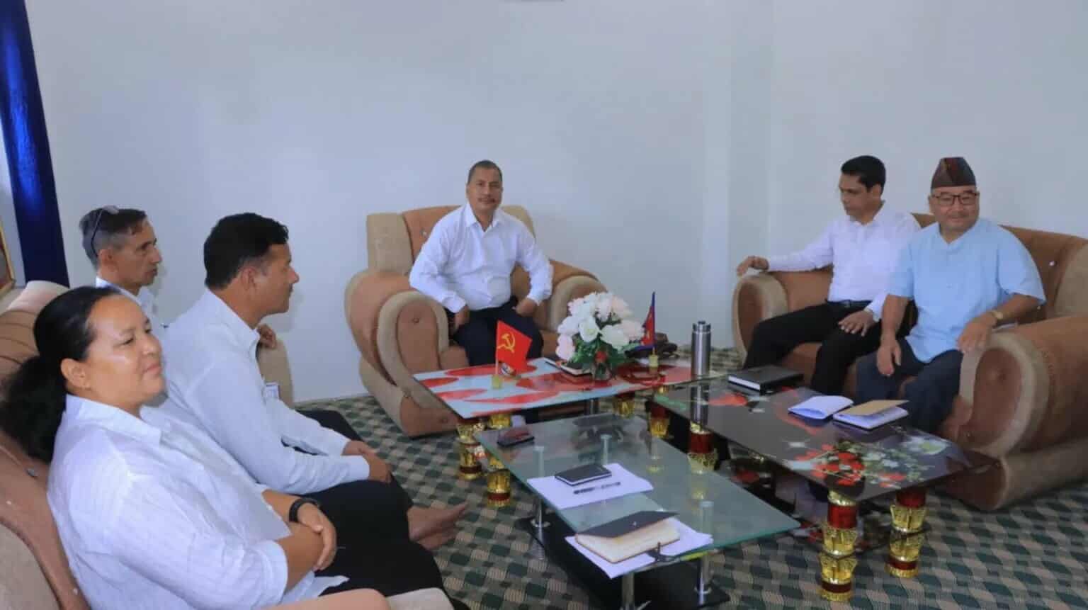 नेकपा स्थायी समिति बैठक शुरु, विप्लवको राजनीतिक प्रस्ताव पेश