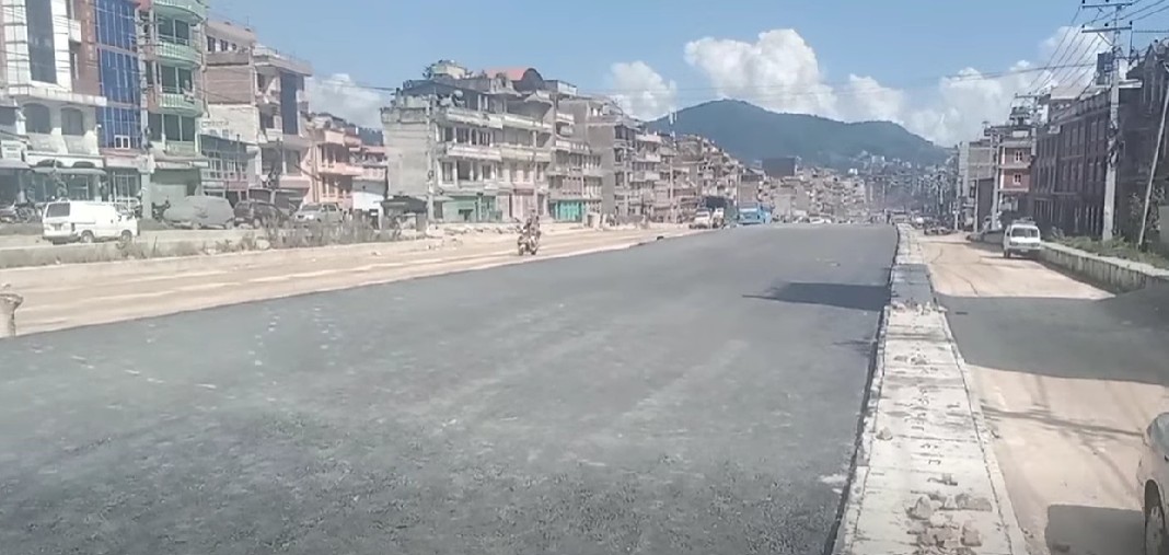 सूर्यविनायक–धुलिखेल सडक निर्माणकाे काम पचास प्रतिशत सम्पन्न