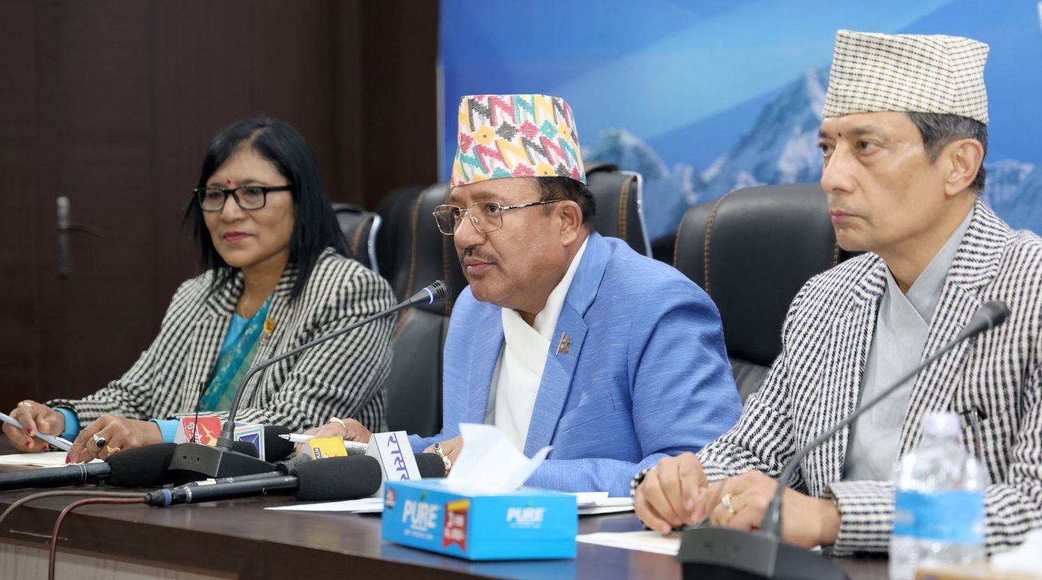 निर्वाचन आयाेगद्वारा राजनीतिक दलहरूलाई ६४ बुँदे निर्देशन
