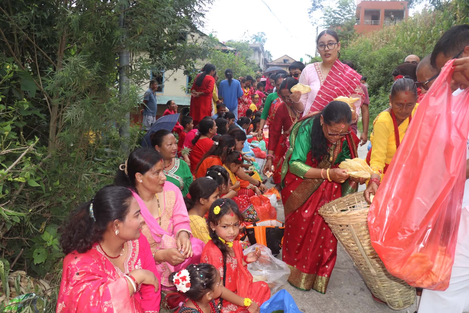 कन्या पूजासँग जाेडिएकाे संस्कृतिः बनेपा-१० को मानडाँडामा पनि पूजिए सयाैँ कन्या